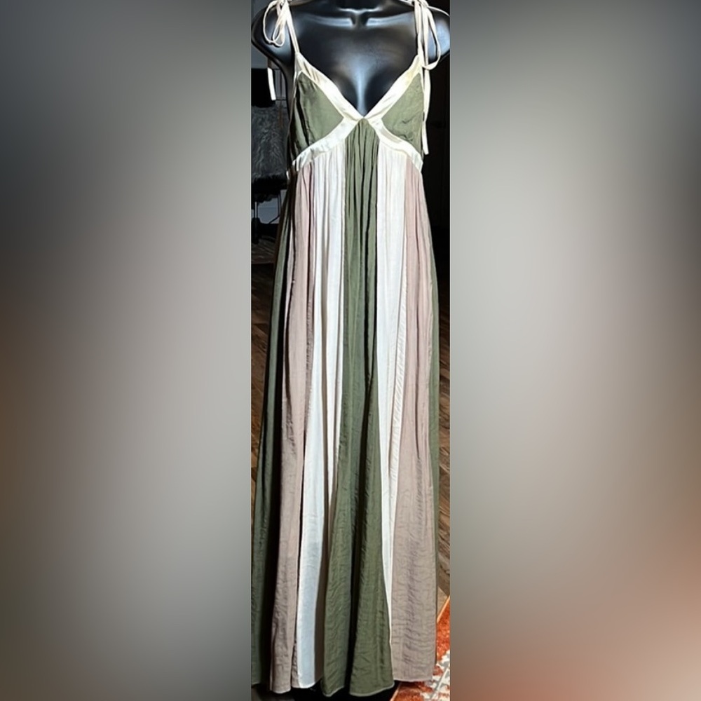 Anthropologie RYU maxi dress. Worn twice in great condition. Gorgeous dress!
